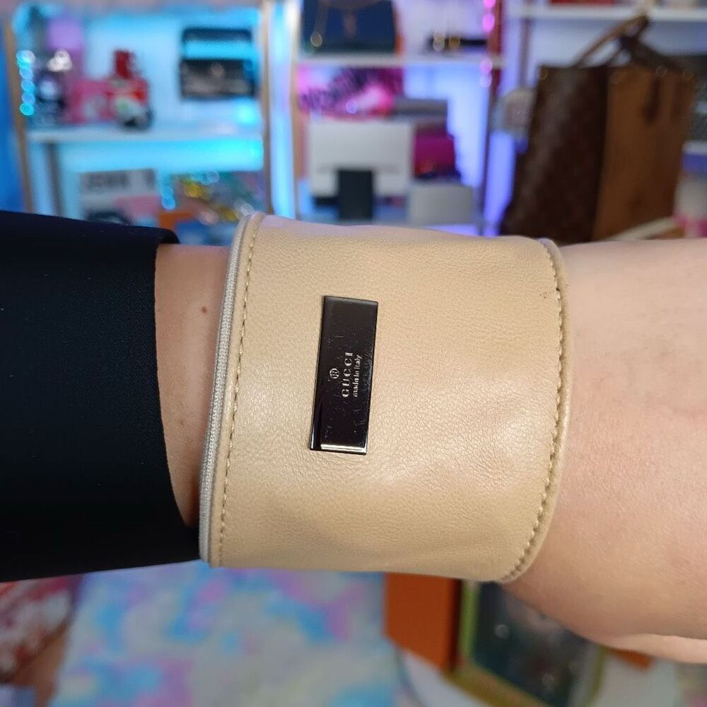 Vintage Gucci Tan Leather Zip Cardholder Wallet Accessories Bracelet Wrist Band